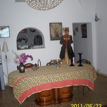 Hotel Il Falchetto Понтедера Экстерьер фото